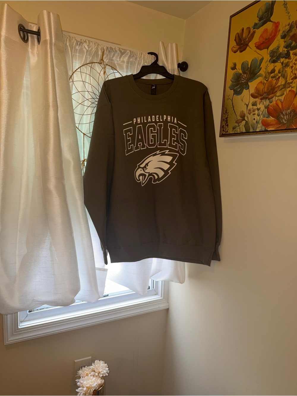 Gildan Philadelphia Eagles Crewneck Sweatshirt - Black with White Logo - Picture 2 of 8